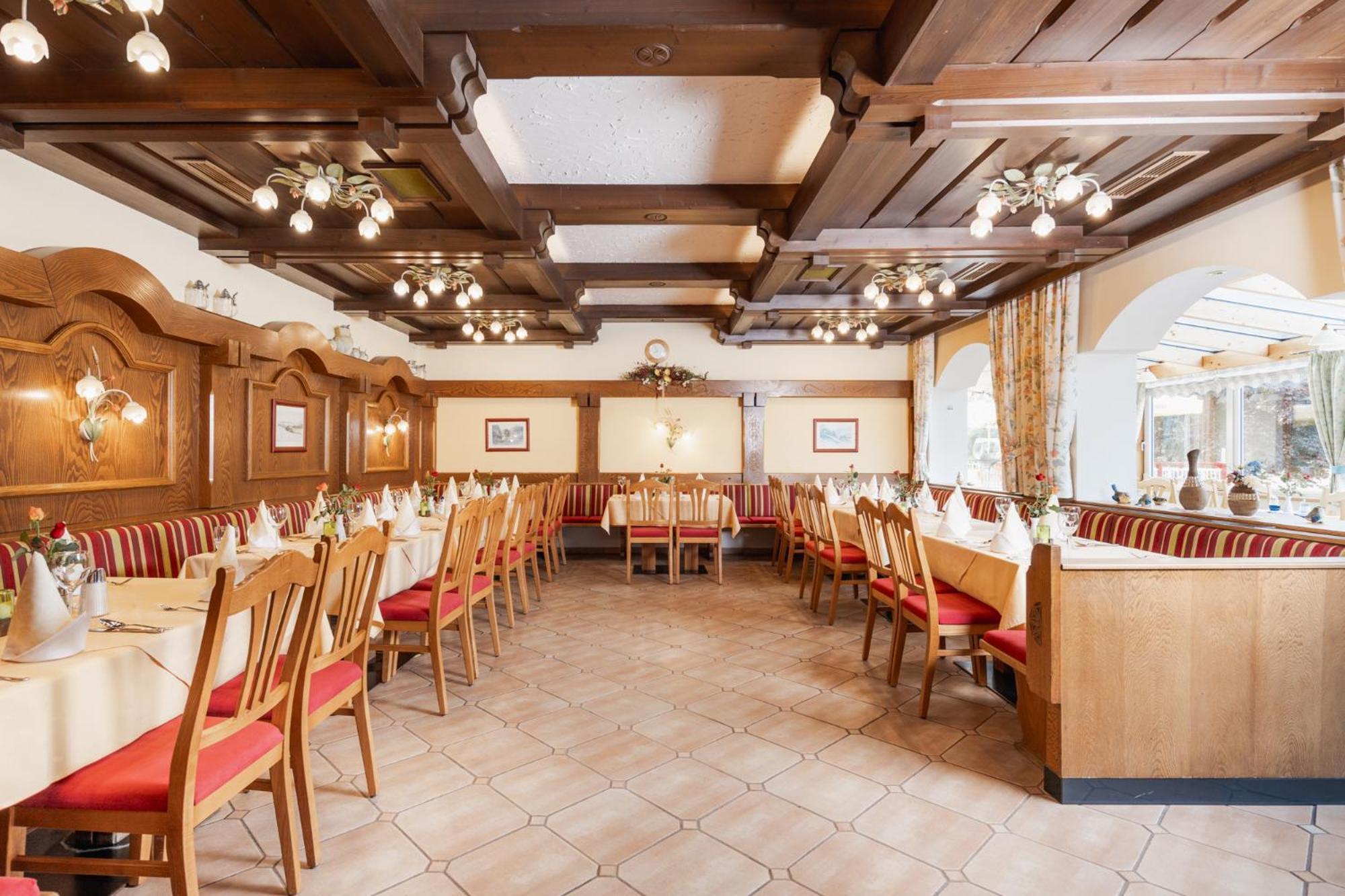 Landhotel Stofflerwirt Sankt Michael im Lungau Ngoại thất bức ảnh