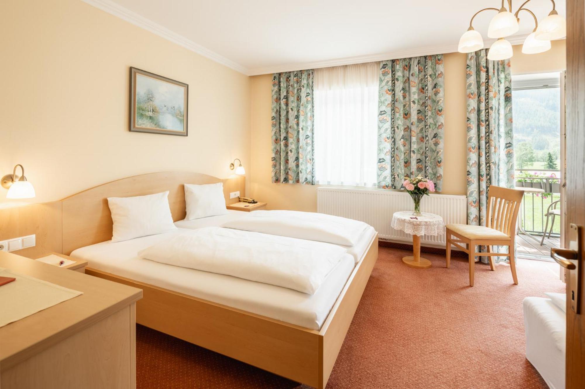 Landhotel Stofflerwirt Sankt Michael im Lungau Ngoại thất bức ảnh