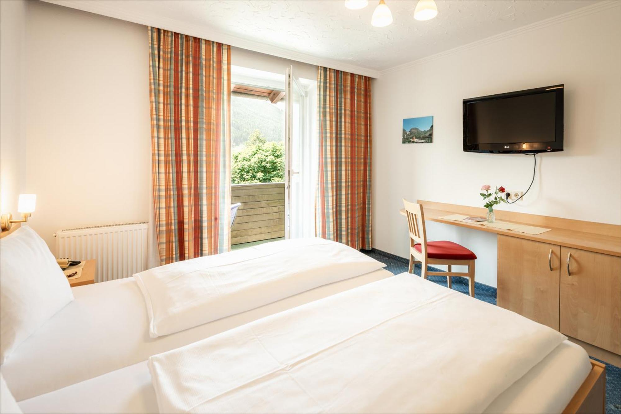 Landhotel Stofflerwirt Sankt Michael im Lungau Ngoại thất bức ảnh