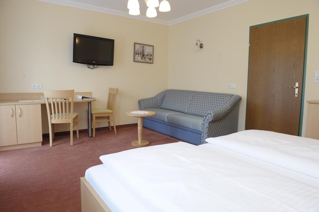 Landhotel Stofflerwirt Sankt Michael im Lungau Phòng bức ảnh