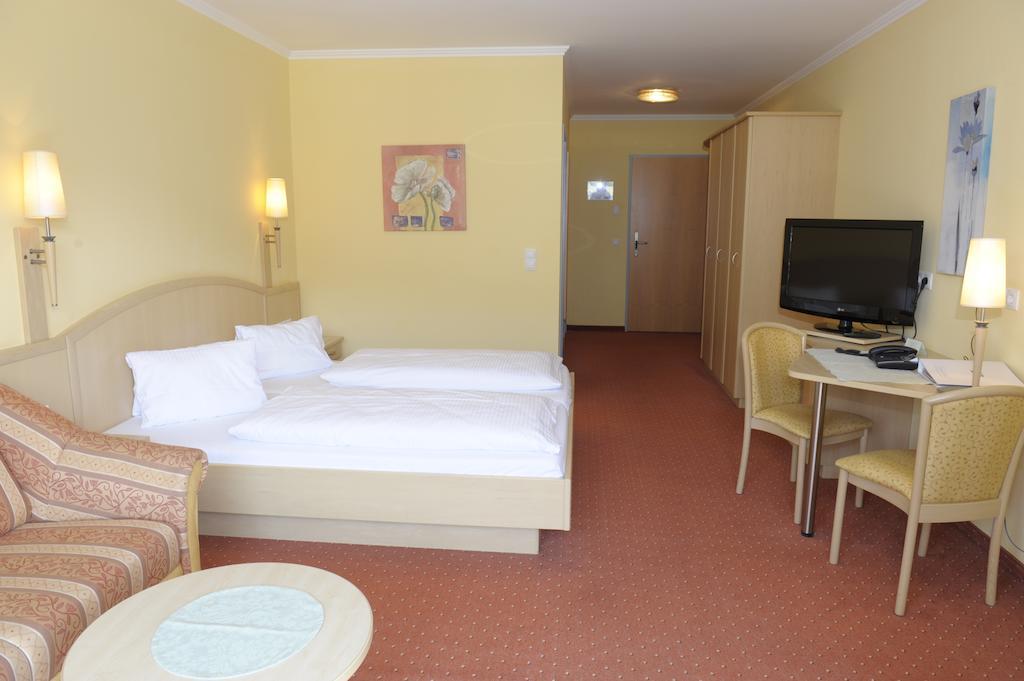 Landhotel Stofflerwirt Sankt Michael im Lungau Phòng bức ảnh